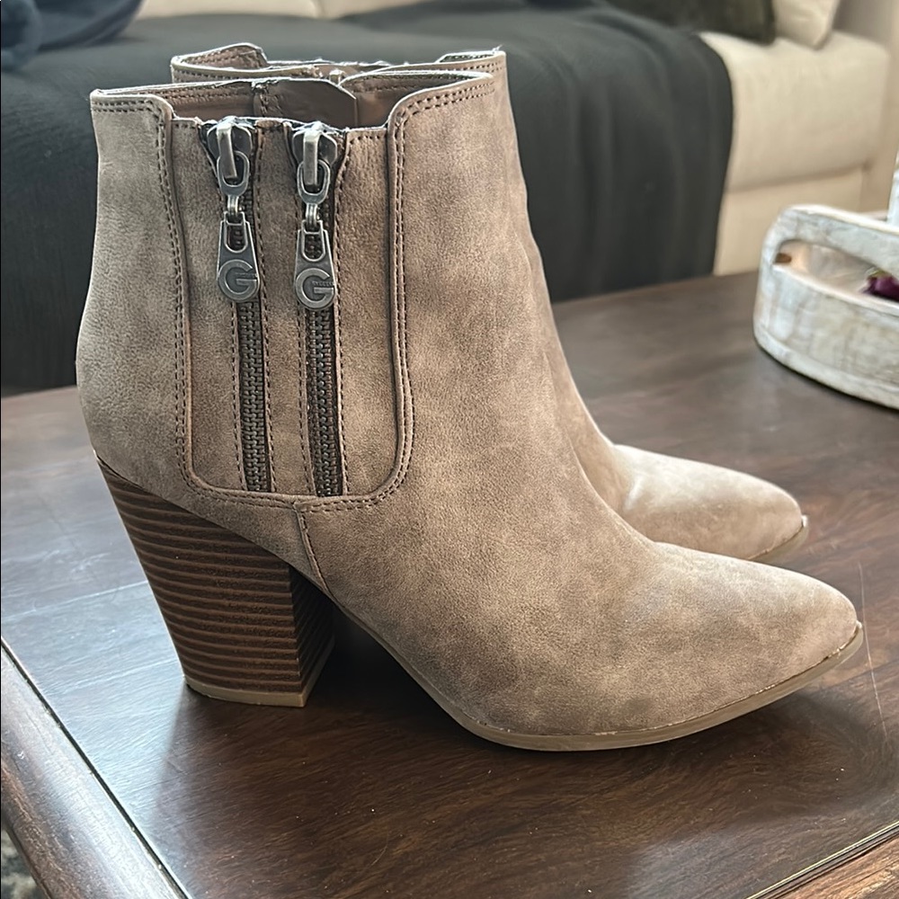 G by Guess Women's Tan Ankle Boots